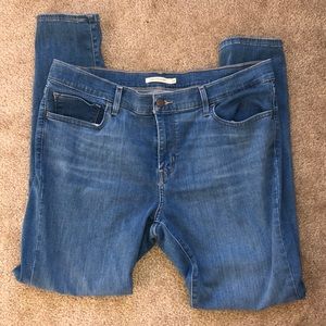Levi’s 710
